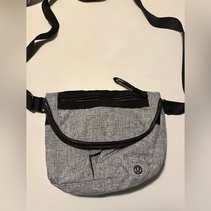 Lululemon festival bag